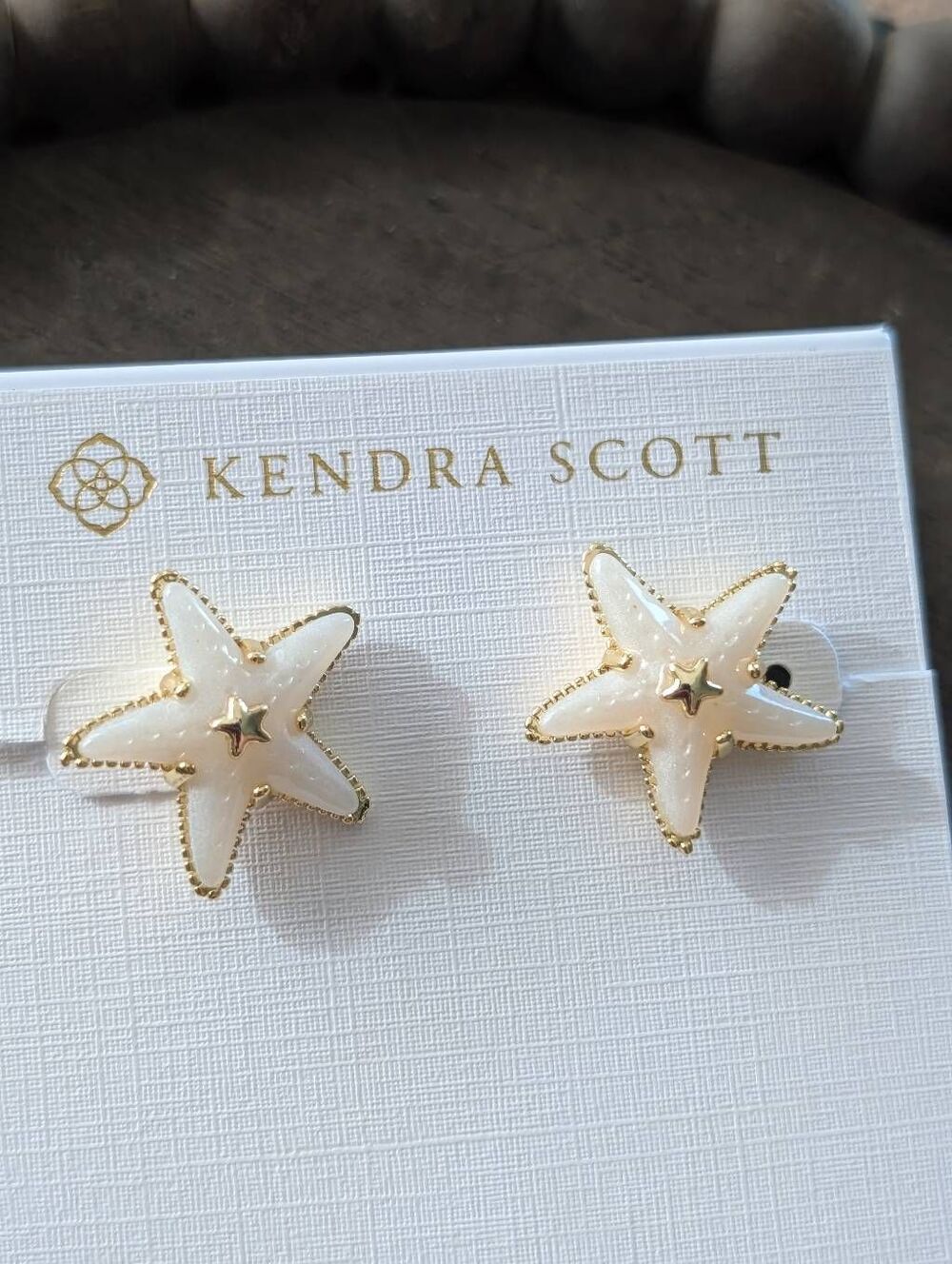 KENDRA SCOTT Parker Starfish Stud Earrings - Picture 2 of 4